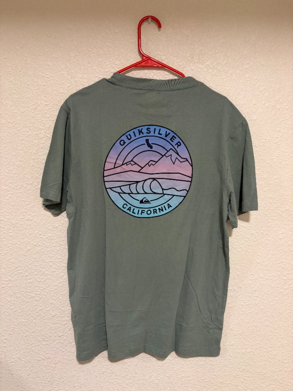 Quiksilver Mens Olive Gray Graphic Surf Skate T Shirt Size Large NWT
